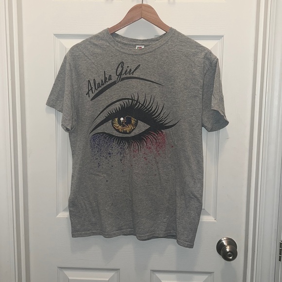 Fruit of the Loom Tops - Alaska Girl Print MEDIUM Top